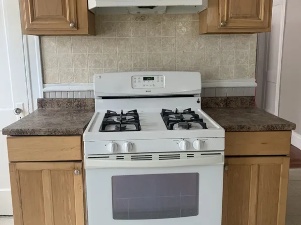 67 Bellevue Ave Floor 2, Providence, RI 02907