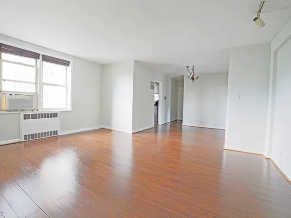 5621 Netherland Avenue image 2 of 9