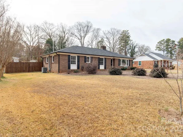 1058 Melchers Dr, Rock Hill, SC 29730