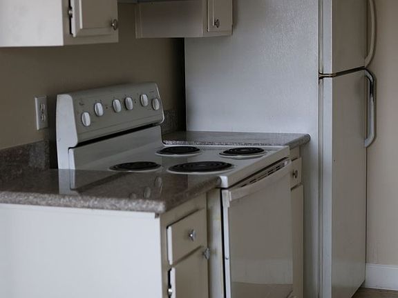 3rd image of 4452 Cotton Ct APT 9