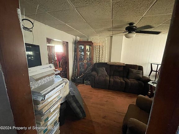 2nd image of 578 N Main St