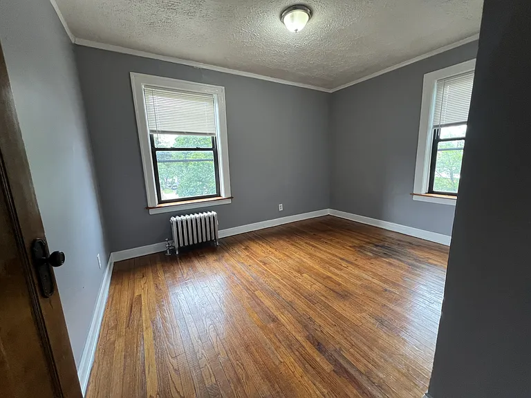 1655 E 74th Pl #1653-3 — Photo 8