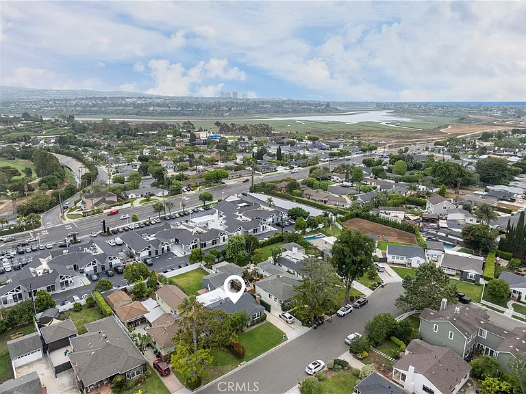 2662 Riverside Dr — Photo 16