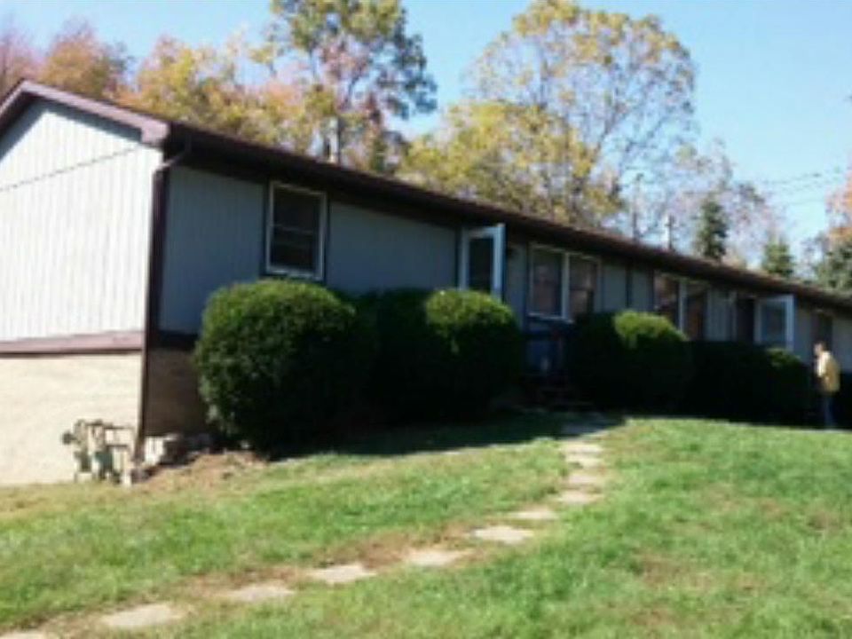 1st image of 7233 Huck Cir NW