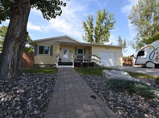 1111 W 12th St, Laurel, MT 59044