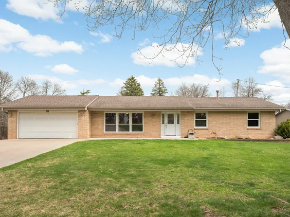 110 Mayo Dr, Burnsville, MN 55337