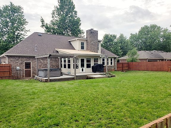 4th image of 418 Irongate Blvd