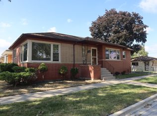 2900 W 101st Pl, Evergreen Park, IL 60805