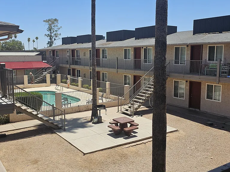 Hayden Terrace — Photo 18