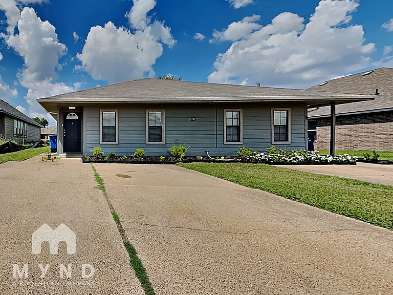 1302 Cardinal Dr #A — Photo 14