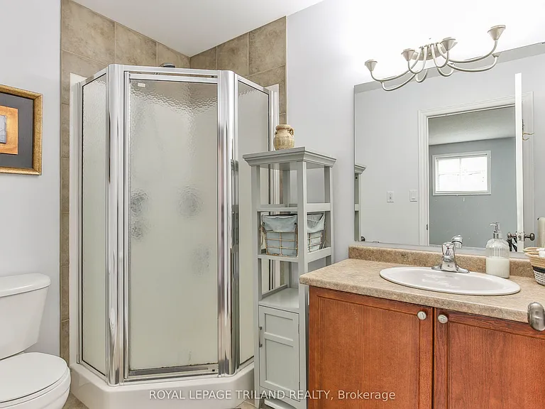 41 Owen Ct — Photo 36