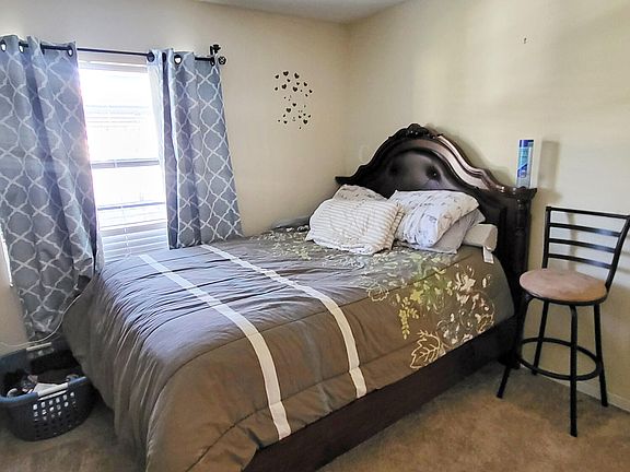 4th image of 6034 Indrio Road #7