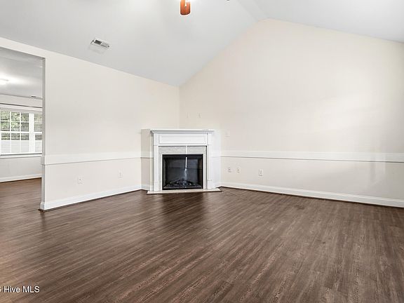 4th image of 1351 Echo Lake Lane