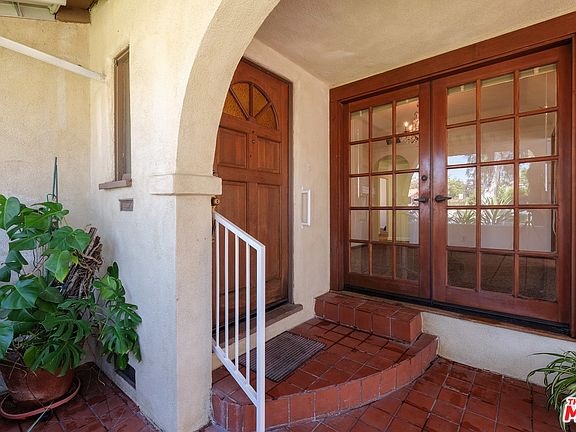 5th image of 8950 W 25th St