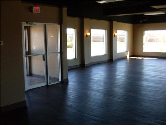 2nd image of 425 Industrial Dr E