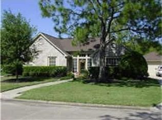 15834 Knolls Lodge Dr, Houston, TX 77095