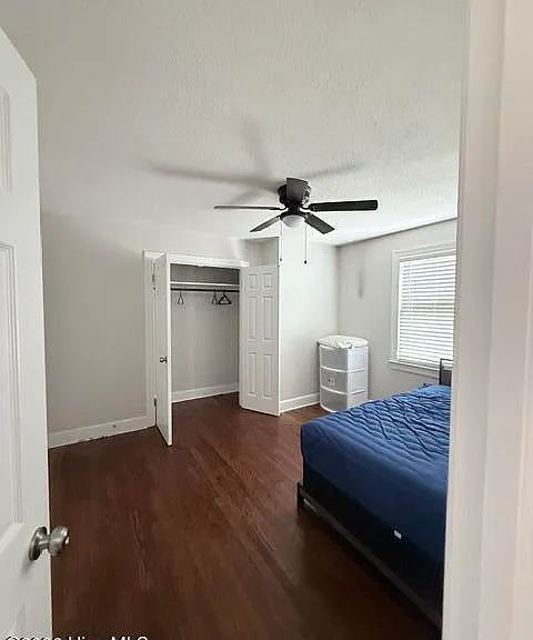 509 Harrison Dr N — Photo 6