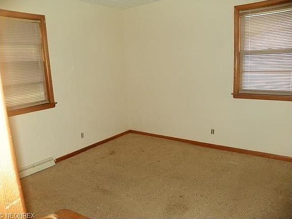 5th image of 6529 Amelia Ave