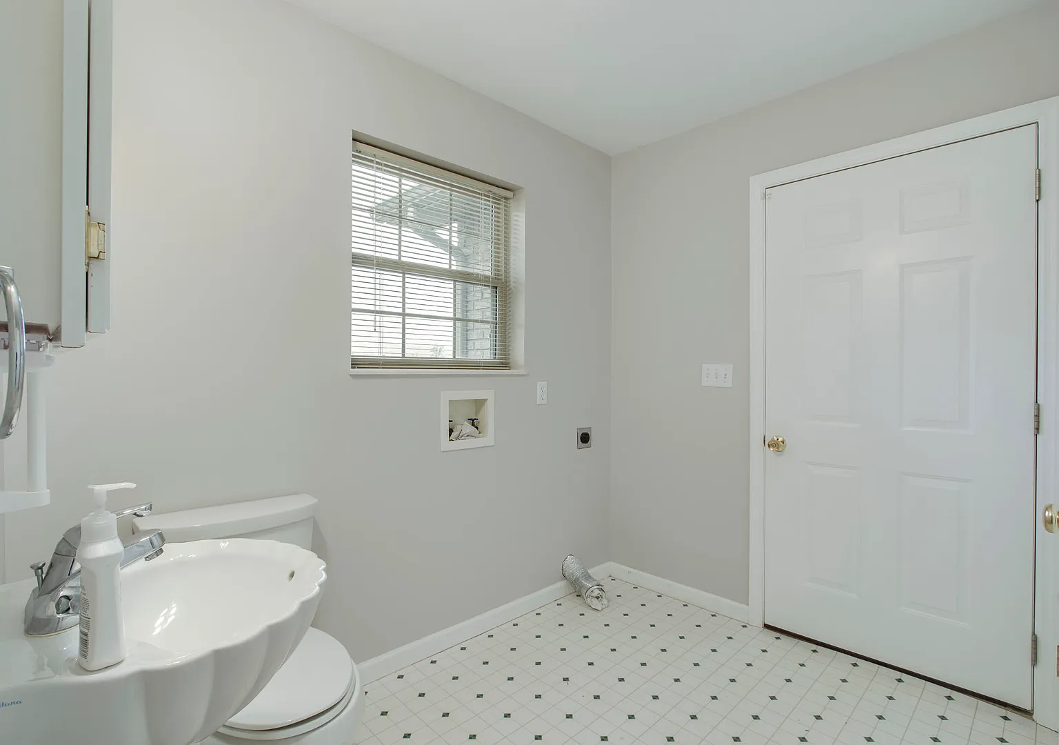 3005 Old Hollow Road-Old - 1 — Photo 4
