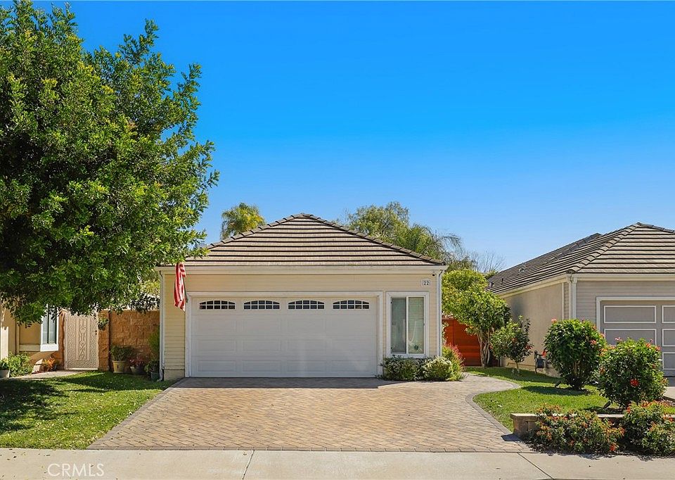 1st image of 22 Misty Creek Ln