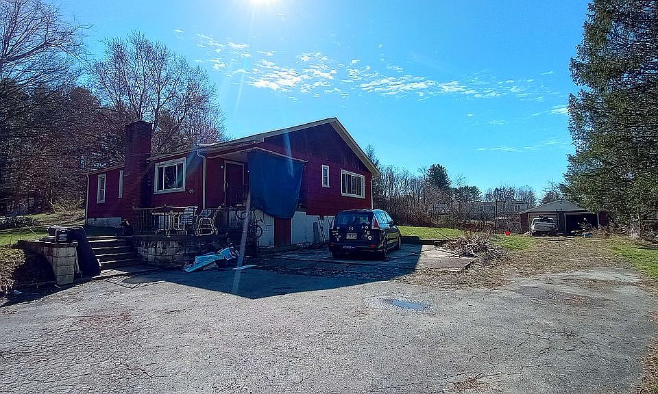 158 Ogden St, Mount Hope, WV 25880 Zillow