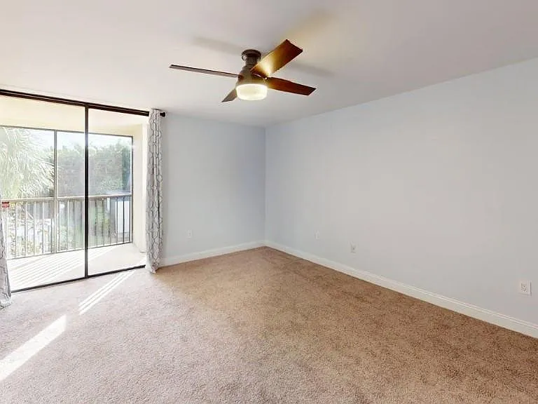 1555 S Federal Hwy #206 — Photo 18