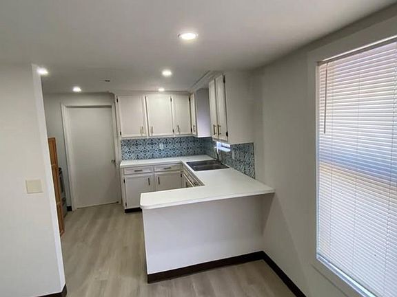 5th image of 55 W Jackson St