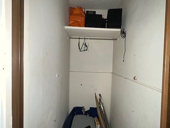 2nd image of 2217 NE Madison Ave