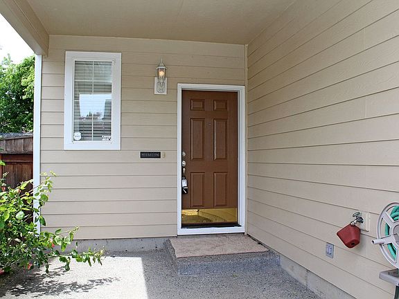 3rd image of 283 NE 74th Ave