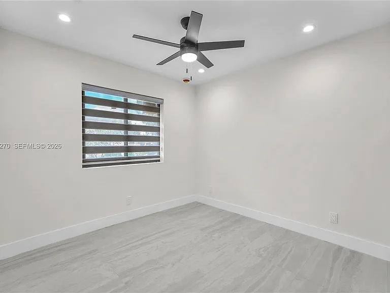 4700 SW 110th Ave — Photo 9