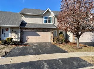 1103 Alexandria Dr, Sycamore, IL 60178