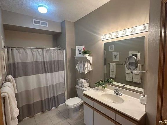 5th image of 2665 Triple Crown Ln Unit 1