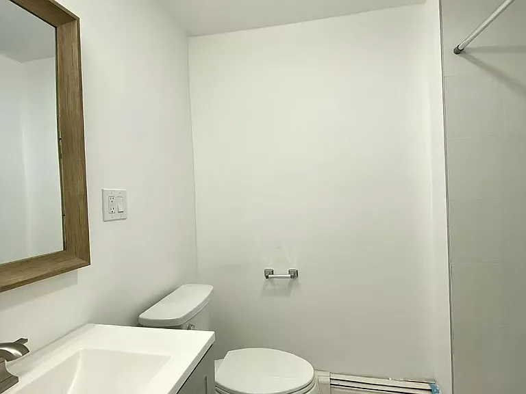 20 Howard St #1 — Photo 8