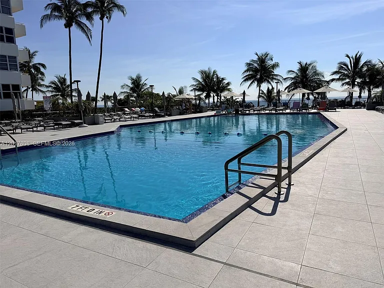 1950 S Ocean Dr #4-B — Photo 25