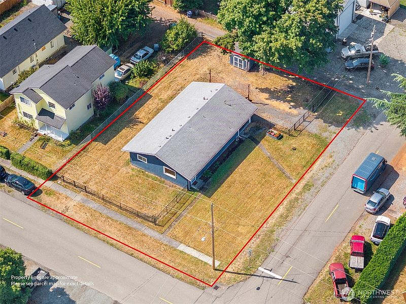 2nd image of 391 Dundass Avenue