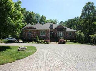 203 Hill Dr, Dickson, TN 37187