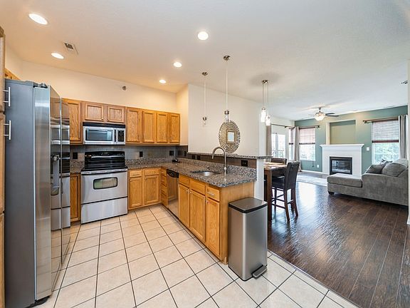 3rd image of 1333 SE University Ave Unit 212