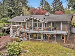 17151 Sea Lawn Dr, Edmonds, WA 98026