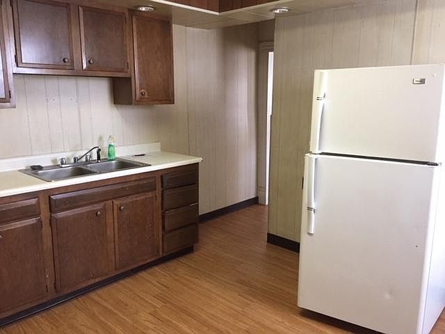 1st image of 408-410 17th Ave