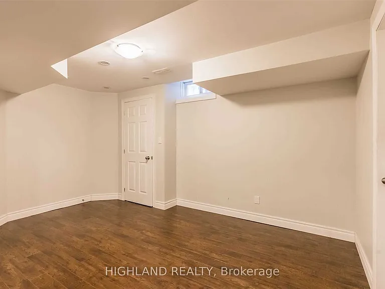 1130 Glen Valley Rd — Photo 17