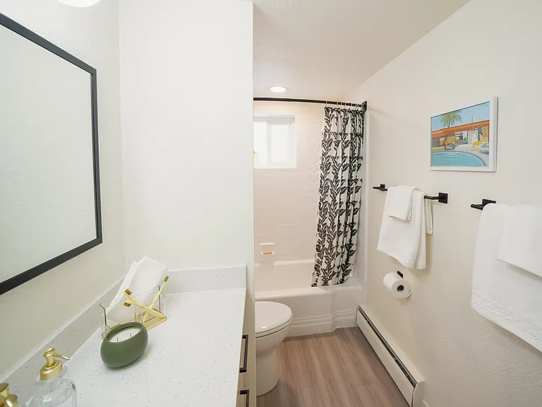 Valli Hi Apartments — Photo 12