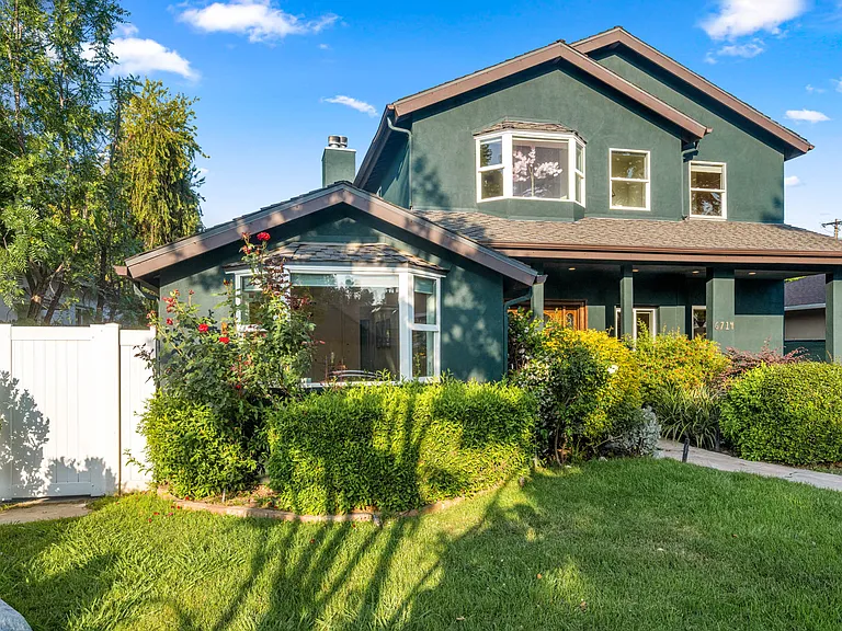 6714 Blucher Ave — Photo 45