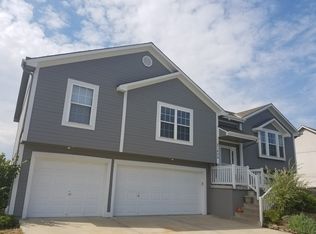 21404 Pin Oak Ln, Peculiar, MO 64078