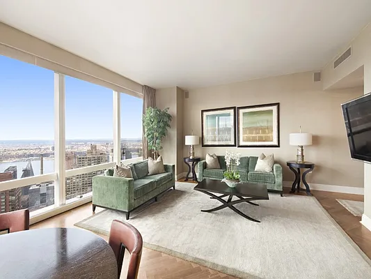 Rented by Sotheby's International Realty | media 6