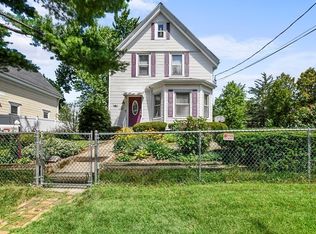 34 Albert St, Brockton, MA 02302