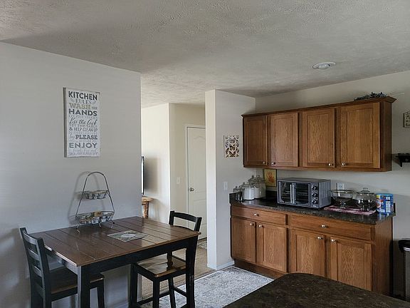 3rd image of 20435 Foster Dr