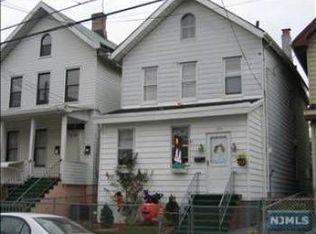 109 Washington Pl, Passaic, NJ 07055