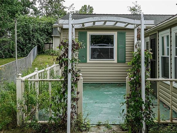 5th image of 3627 Northport Dr