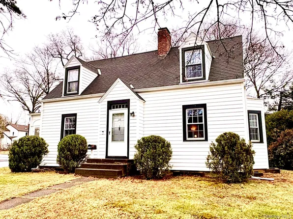 22 Millrock Road, New Paltz, NY 12561