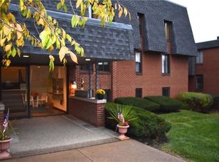 404 Lexington Ave APT 3, Pittsburgh, PA 15215